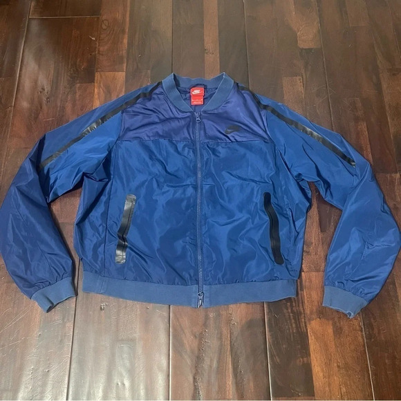 Nike Women’s Bomber Jacket Size Medium Blue Full Zip Red Tag Windbreaker Street - Picture 1 of 10